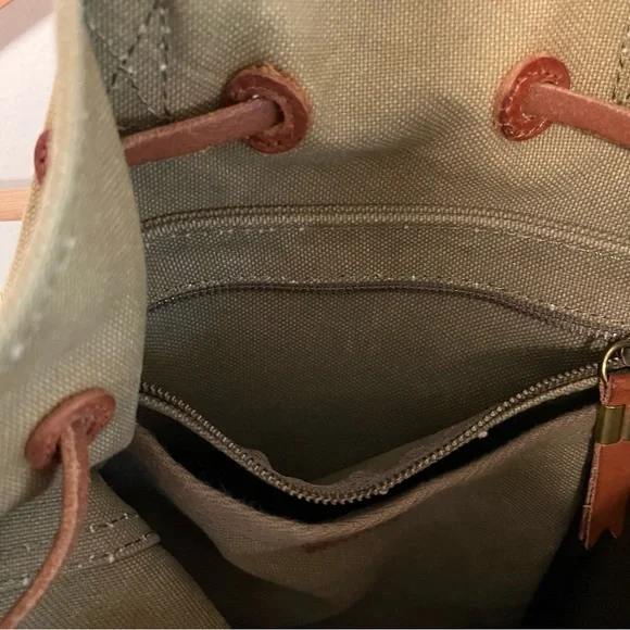 Madewell Canvas Somerset Drawstring Backpack in Olive - Picture 7 of 15